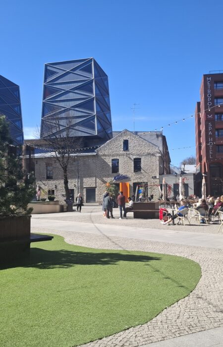 The Balanced Traveler’s Guide to Budget Accommodation in Tallinn